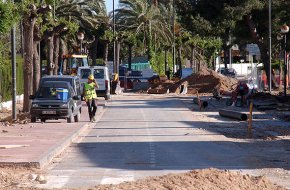 Les obres a l'avinguda de Vilafortuny contemplen una nova xarxa de clavegueram de pluvials per millorar els problemes d'inundacions