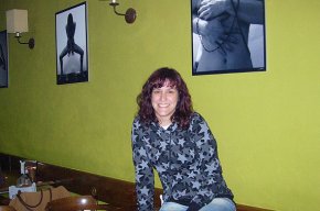 La cambrilenca Laia Serra presenta la seva primera exposició fotogràfica en solitari al Cafè Marro