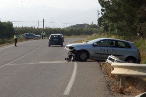 Una dona resulta ferida lleu en un accident de circulació a la carretera de Montbrió