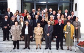 LAjuntament de Cambrils homenatja les parelles que celebren les noces dor