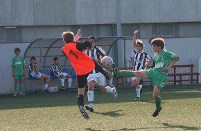L'equip cadet i infantil de l'EFV de Cambrils passen a la definitiva fase d'ascens a preferent nacional 