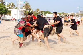 El Rugbi Reus Deportiu s'endú el 1er Torneig de Rugbi Platja Cambrils disputat a la platja del Regueral 