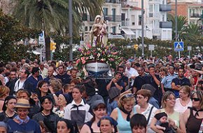 Tot a punt per celebrar demà la processó pel port i pel mar en honor a la Mare de Déu del Carme
