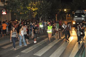 Una animada "Rua Riu" enceta els actes de la Nit d'Artistes 