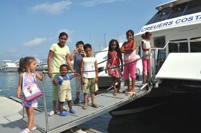 Els nens sahrauís coneixen més de prop el mar