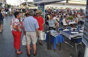La clientela fixa salva la temporada estival dels restauradors cambrilencs