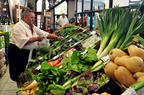 Els pagesos denuncien els baixos preus que cobren per les seves produccions, els mateixos "que fa vint anys enrere"