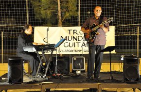 El duo Serutton-Mazzanti protagonitzen el segon concert de la Trobada Mundial de la Guitarra