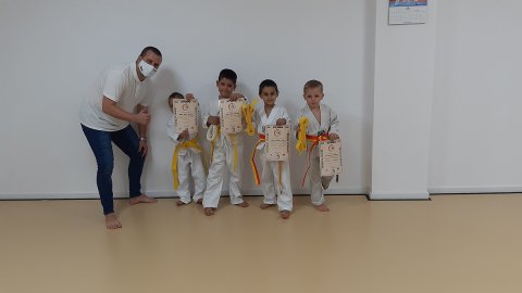 Entrega de diplomes a l'Escola Sundo de Taekwondo