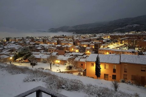 La neu arriba al territori (Montblanc)