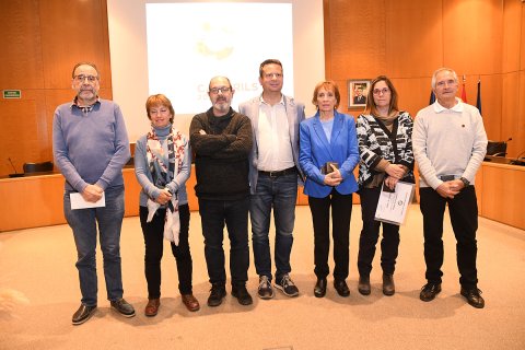 L'alcalde Oliver Klein amb els premiats en l'apartat de fotografia