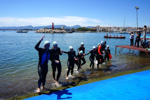 Tercera travessa solidària Swim for ELA