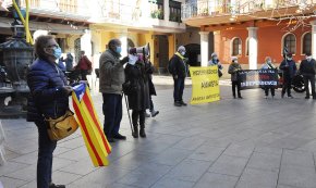 Les Àvies i Avis per la Independència reprenen les concentracions a la plaça de la Vila