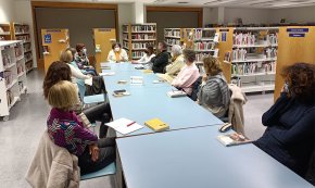 Primer Club de Lectura de l'any a la Biblioteca amb el llibre «Canto jo i la muntanya balla» d'Irene Solà 
