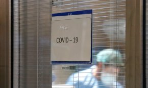 Baixa l'índex de risc de la covid-19 a Cambrils tot i que continua sent «molt alt»
