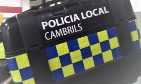 La Policia Local deté un home per aldarulls i per furts a comerços del barri del port
