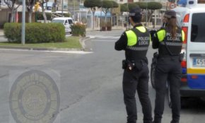 La Policia Local deté dos homes, un a Marcambrils i l'altre al Port, amb antecedents i ordres de cerca i detenció