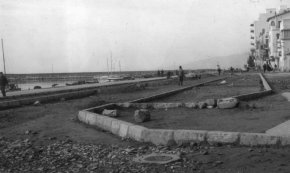 Obres de construcció del vial del port que formava part de la carretera que unia el port i la vila / Finals de la dècada de 1950