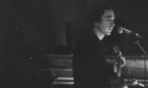 Recital de Lluís Llach al Casal Parroquial / Març 1974