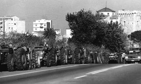 Guerra dels tractors. Els pagesos surten a les carreteres per reivindicar millores al sector / Març 1977