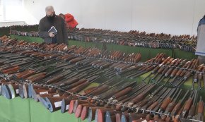 La Guàrdia Civil de Tarragona fa l'última subhasta d'armes de la seva història