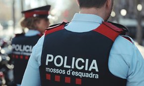 Desarticulat el grup criminal més actiu a nivell estatal de fabricació i introducció de bitllets falsos amb escorcolls a Cambrils