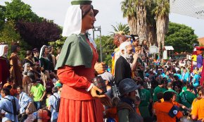 Tota l'Endenga participa a la Trobada gegantera de la Selva del Camp