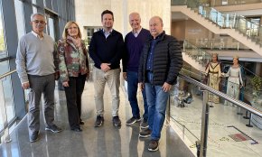 Representants del grup «Collita del 52» es reuneixen amb l'alcalde per explicar totes les seves activitats previstes
