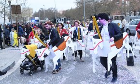 11 comparses amb prop de 1.200 participants protagonitzen la rua del Carnaval 2022