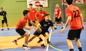 El CH Cambrils s'endú una còmoda victòria, a casa contra el CH Castellbisbal, en el tercer partit de la fase d'ascens