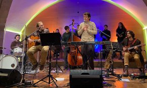 Xerrich presenta els seus «Cants i laments» a la Cripta de l’Ermita