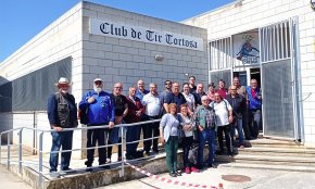 Disset tiradors del Club de Tir Olímpic Cambrils competeixen en la sisena prova del campionat Interclubs, a Tortosa