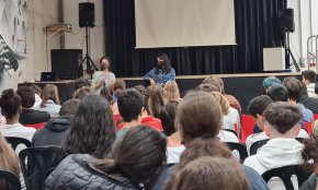 El cicle «Cinema, memòria, pau i drets humans» de la Filmoteca de Catalunya arriba a alumnes cambrilencs de la mà de l'ACTE