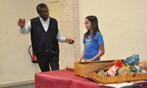 Històries, contes i tradicions africanes amb l'escriptor camerunès Inongo-vi-Makomé