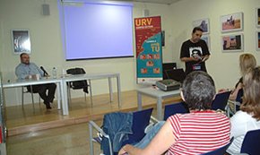 El poeta Alfredo Gavin tanca el curs 2007-2008 de l'Aula de Poesia de la URV