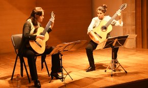 La guitarra, protagonista de la vetllada musical a la Cripta amb el Duo Recorda