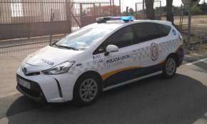 La Policia Local deté una dona i un home que tenien ordres judicials de cerca i detenció