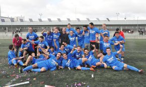 Un grup d'antics socis recupera el FC Cambrils