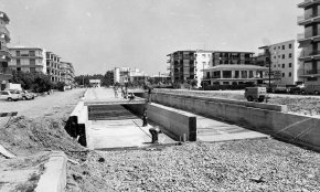 Obres de construcció de la canalització i cobertura del barranc del Regueral / Juny 1975