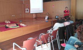 S'organitzen vuit sessions de primers auxilis i d'ús del desfibril·lador entre els mesos de juny i juliol