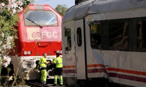 Renfe retirarà el tren accidentat a Vila-seca durant aquesta propera nit