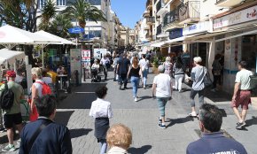 La covid-19, entre la normalització i l'anunci de la quarta dosi de la vacuna