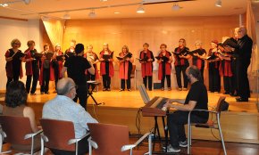 El Casal Municipal de la Gent Gran celebra la seva festa de final de curs amb música i teatre