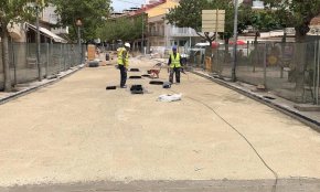 S'ajornen els treballs de pavimentació d'un tram de la rambla de Jaume I per les altes temperatures