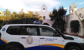 La Policia Local desallotja un xalet de Vilafortuny després d'una ocupació «en calent»