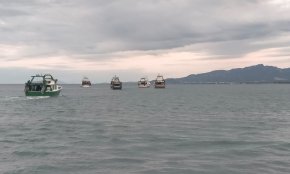 Les barques d'arrossegament tornen a sortir a pescar després de dos mesos de veda biològica