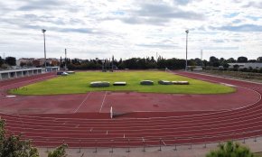 El plenari aprova una pujada de preus d'un 25% per als usuaris de la pista d'atletisme i del gimnàs adjacent