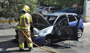 S'incendia un cotxe al carrer de Jaume Balmes