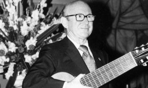 Narciso Yepes a l'església de Sant Pere en el concert de clausura del Festival de Música / Agost 1981