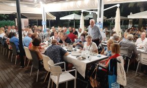 El grup cambrilenc «Collita del 52» organitza un sopar-sindriada amb més de 50 participants